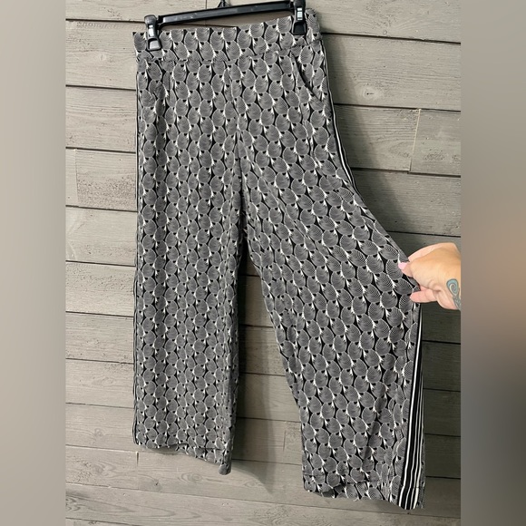 BEAUTIFUL NWT Max Studio Wide Leg Pants Sz S Small - Picture 3 of 8